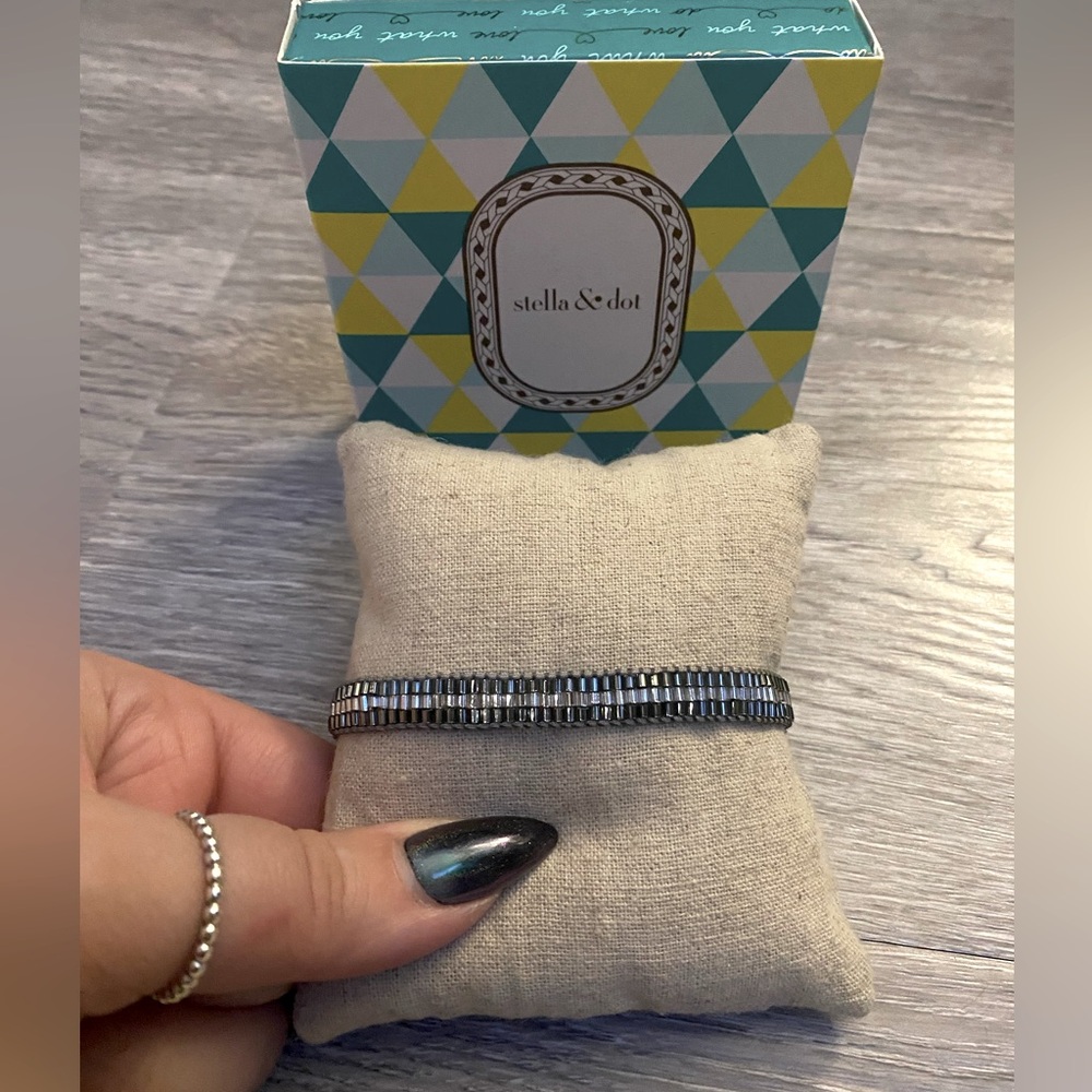 STELLA & DOT- Farren Pulley Bracelet